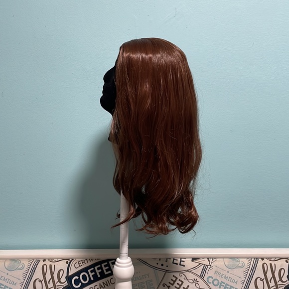 Auburn synthetic 20” wig - Picture 3 of 7